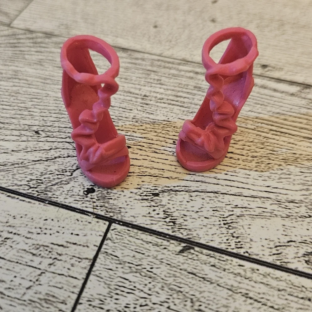 Mattel Barbie Accessories Lot Of Shoes 10 Pair Heels Multicolored Fashionista